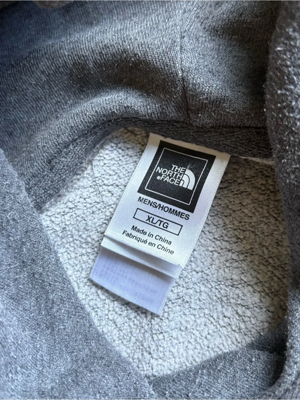 The North Face Men’s Gray Pullover Hoodie Yellow Logo Kangaroo Pocket Sz XL